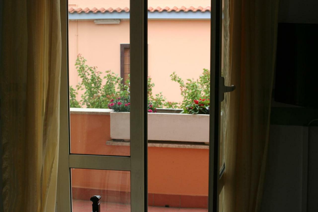 I Villini Affittacamere Фьюмичино Экстерьер фото